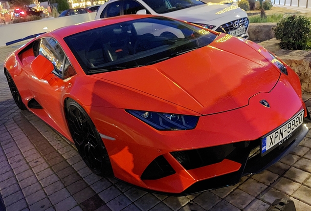 Lamborghini Huracán LP640-4 EVO