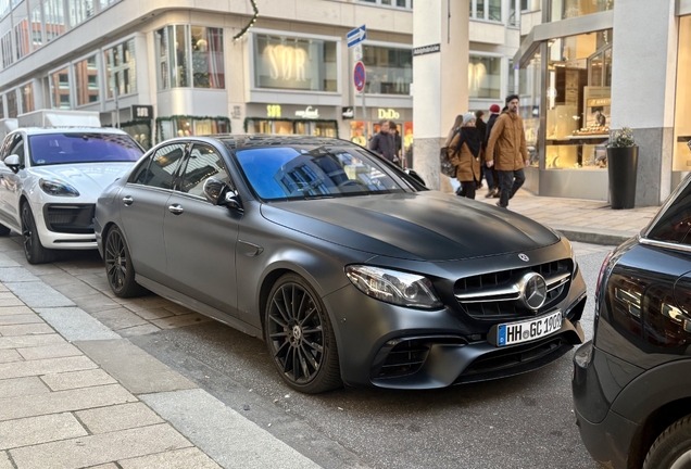 Mercedes-AMG E 63 S W213