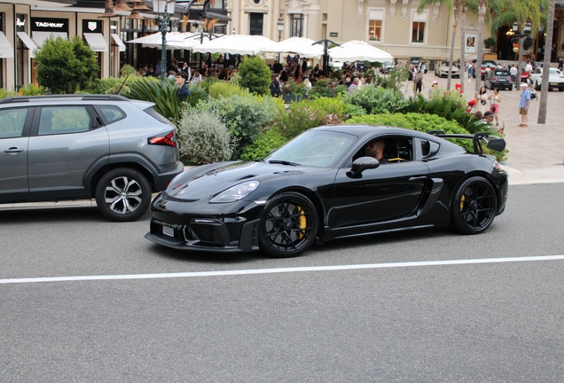Porsche 718 Cayman GT4 RS Weissach Package