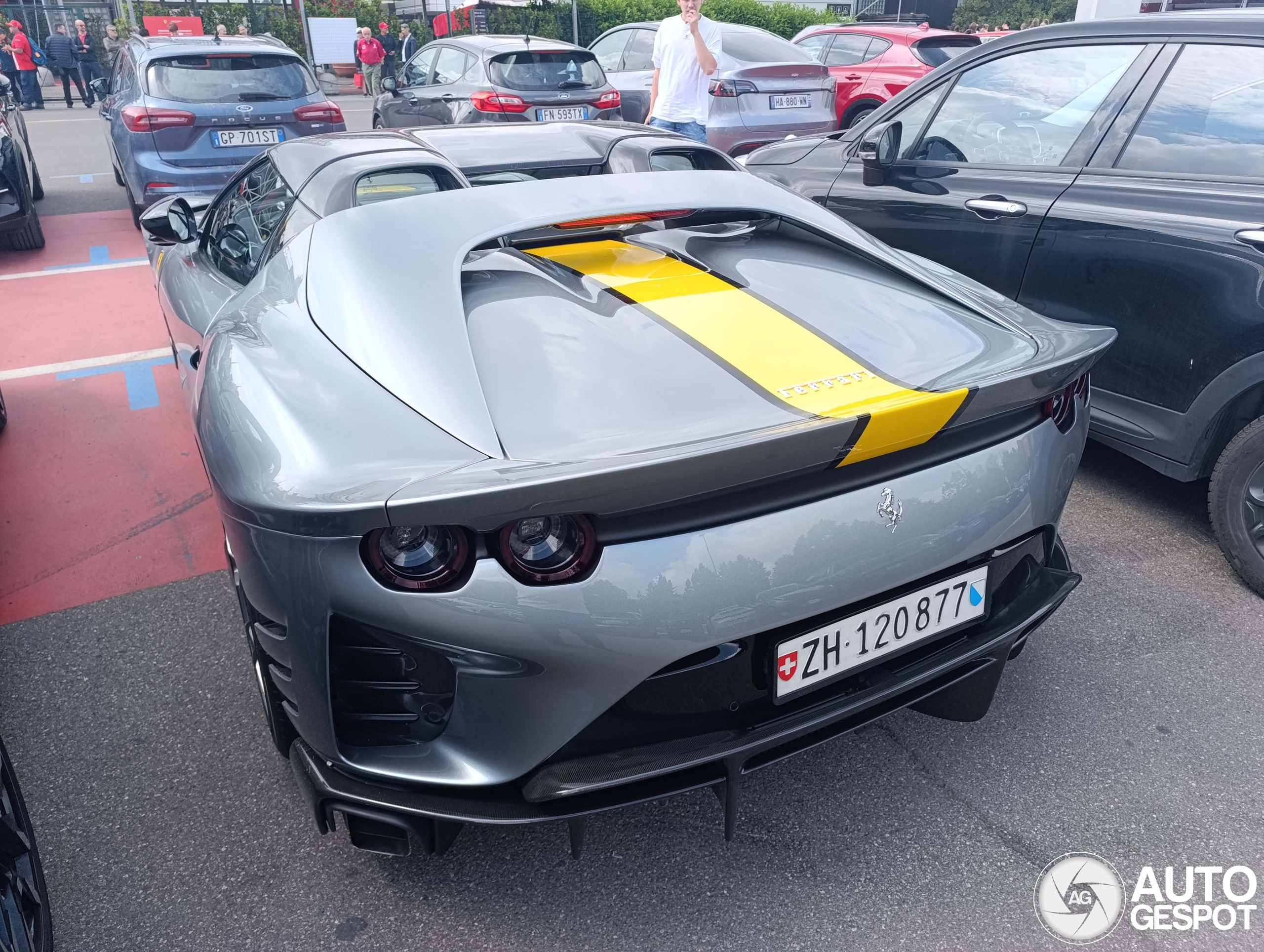 Ferrari 812 Competizione A