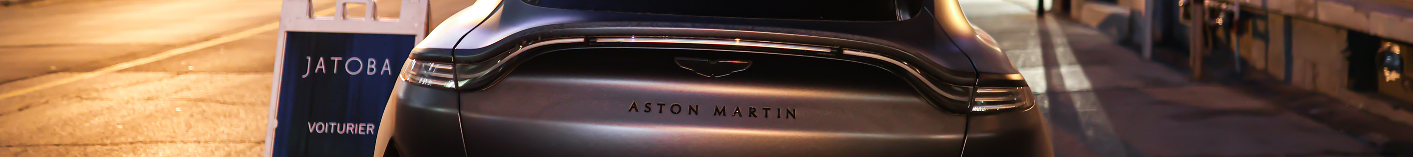 Aston Martin DBX707