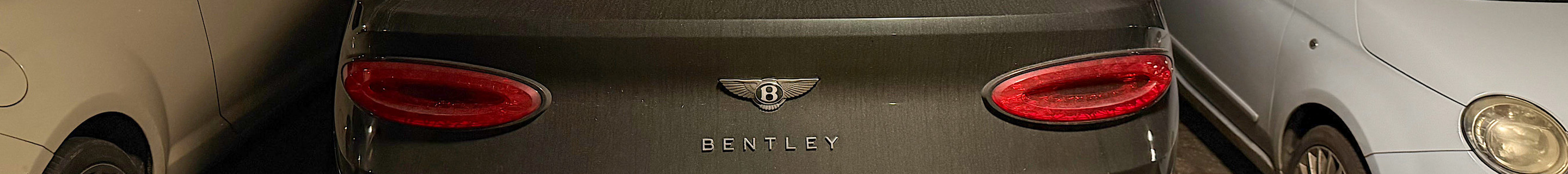 Bentley Bentayga Hybrid 2021