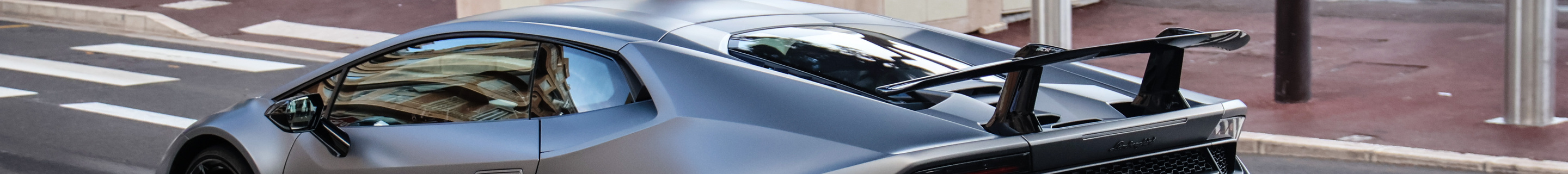 Lamborghini Huracán LP640-4 Performante