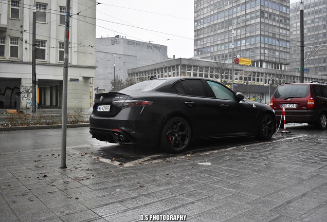 Alfa Romeo Giulia Quadrifoglio 2023