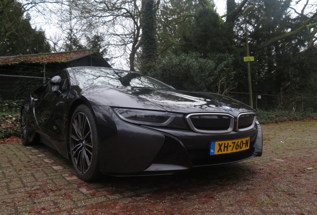 BMW i8 Roadster