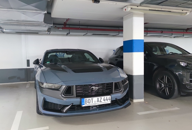 Ford Mustang Dark Horse 2024