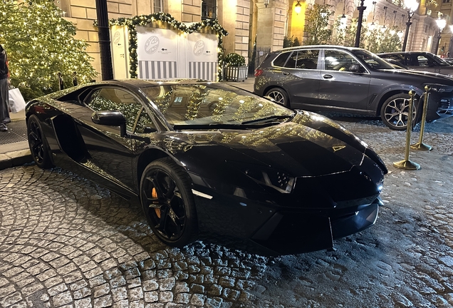 Lamborghini Aventador LP700-4