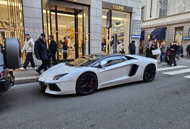 Lamborghini Aventador LP700-4 Roadster