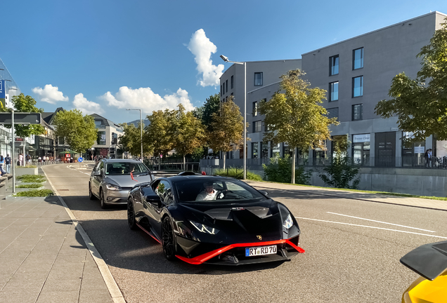 Lamborghini Huracán LP640-2 STO