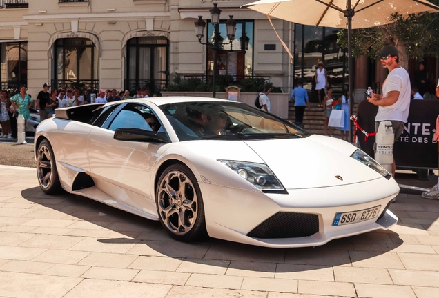 Lamborghini Murciélago LP640
