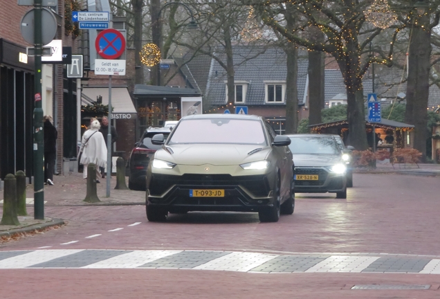 Lamborghini Urus Performante