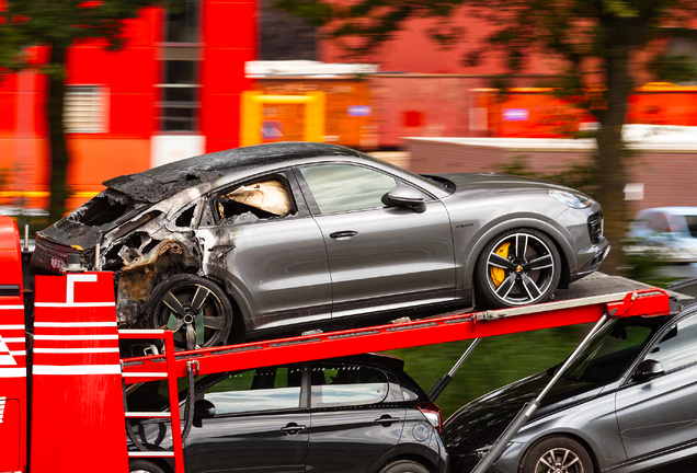 Porsche Cayenne Coupé Turbo S E-Hybrid