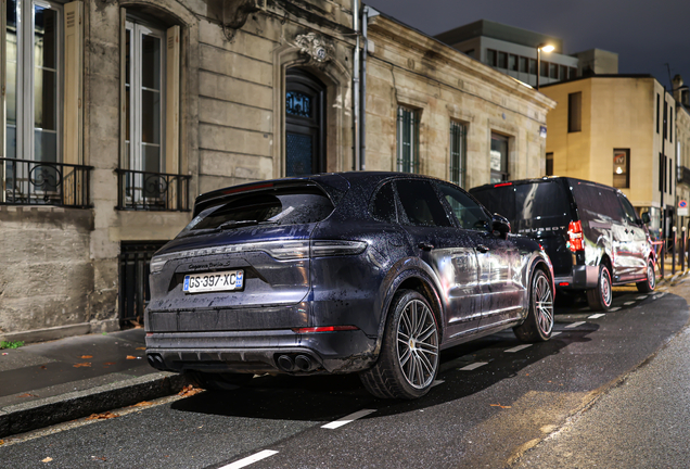 Porsche Cayenne Turbo S E-Hybrid