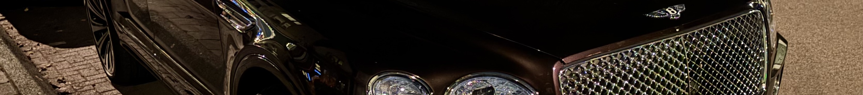 Bentley Bentayga Hybrid Azure