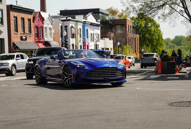 Aston Martin DB12 Volante