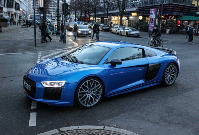 Audi R8 V10 Plus 2015