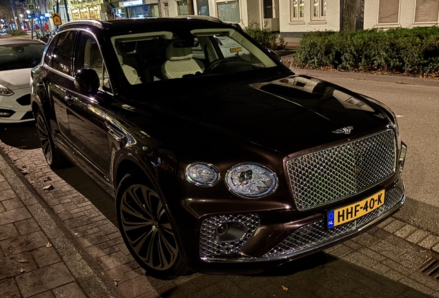 Bentley Bentayga Hybrid Azure