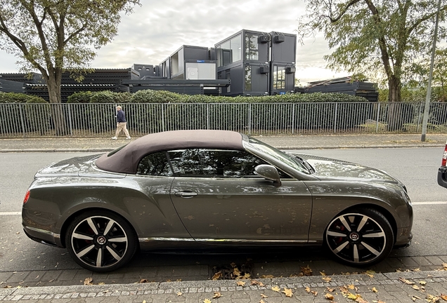 Bentley Continental GTC 2012