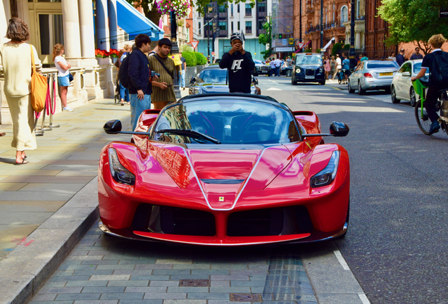 Ferrari LaFerrari Aperta