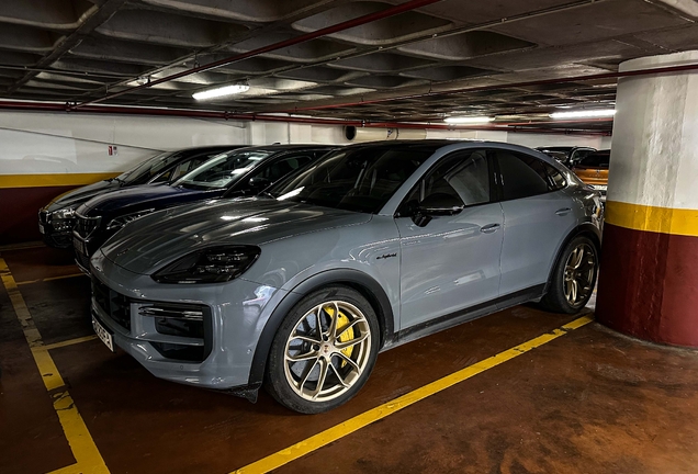 Porsche Cayenne Coupé Turbo E-Hybrid
