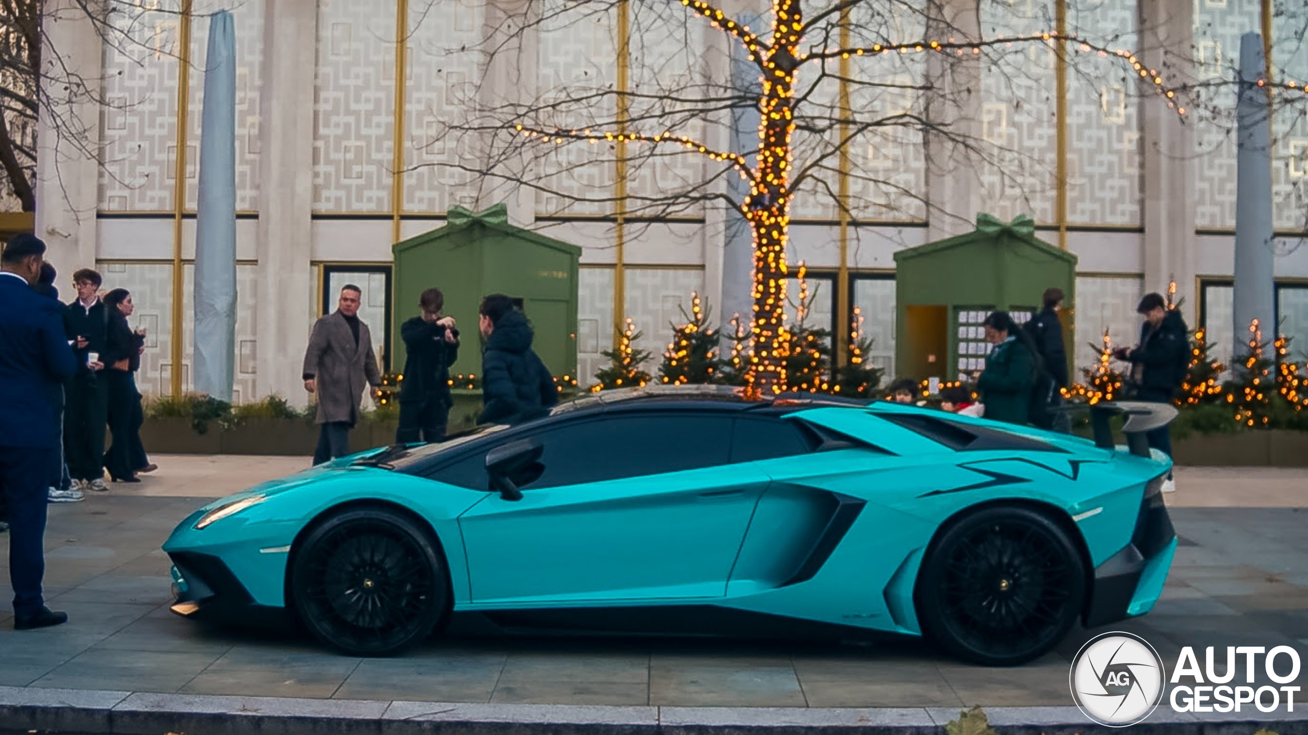 Lamborghini Aventador LP750-4 SuperVeloce Roadster - 18 December