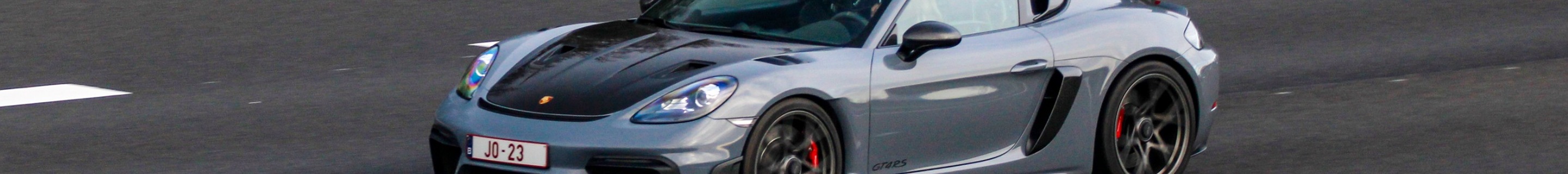 Porsche 718 Cayman GT4 RS Weissach Package