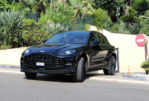 Aston Martin DBX707