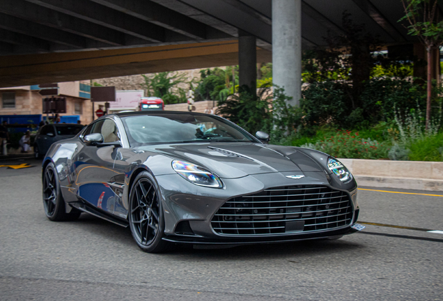 Aston Martin Vanquish 2025