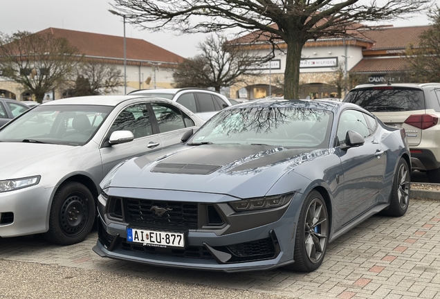 Ford Mustang Dark Horse 2024