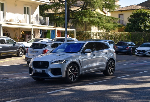 Jaguar F-PACE SVR