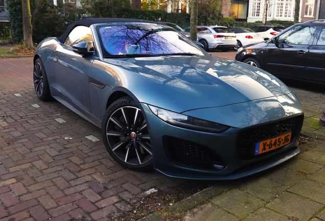 Jaguar F-TYPE P450 75 Convertible