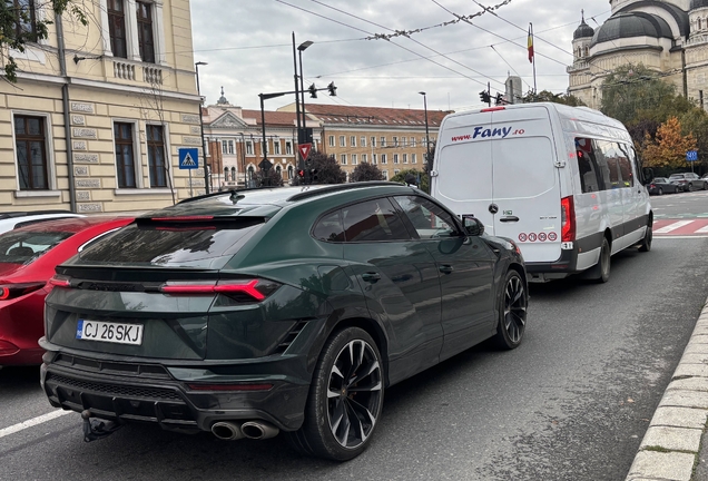 Lamborghini Urus S