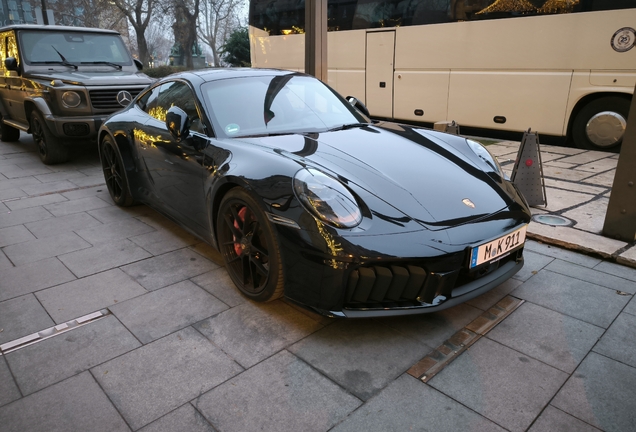 Porsche 992 Carrera 4 GTS MkII