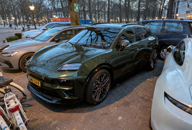 Porsche Macan EV Turbo