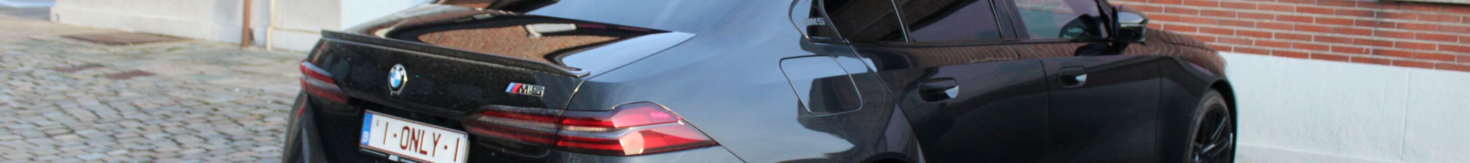 BMW M5 G90