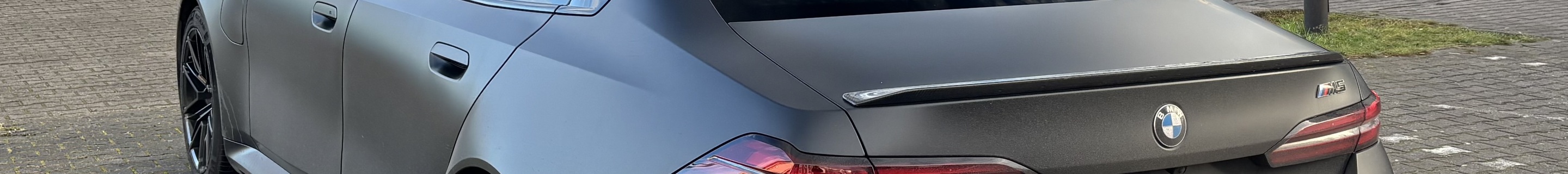BMW M5 G90