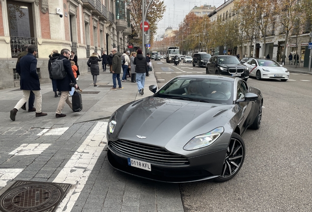 Aston Martin DB11 V8