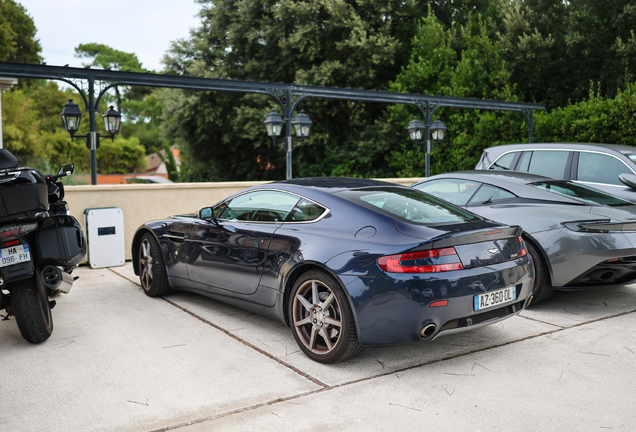 Aston Martin V8 Vantage