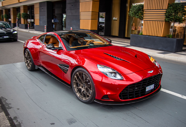 Aston Martin Vanquish 2025