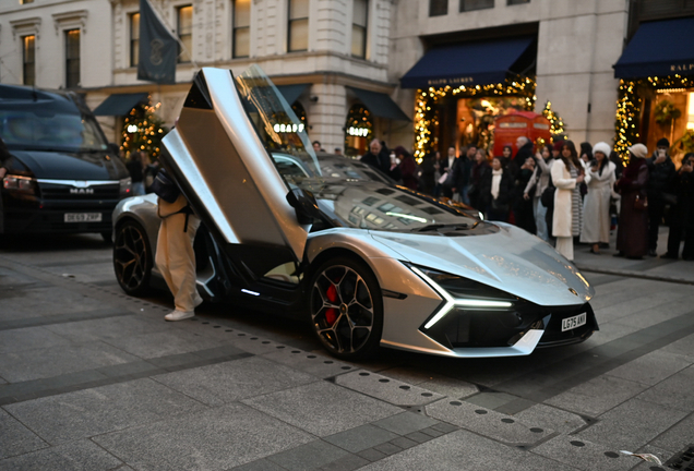 Lamborghini Revuelto