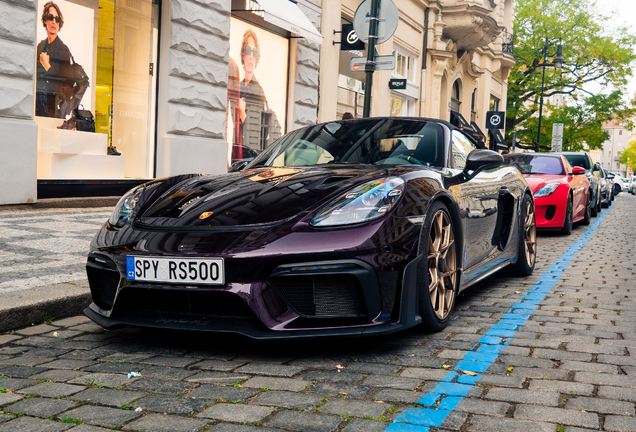 Porsche 718 Spyder RS