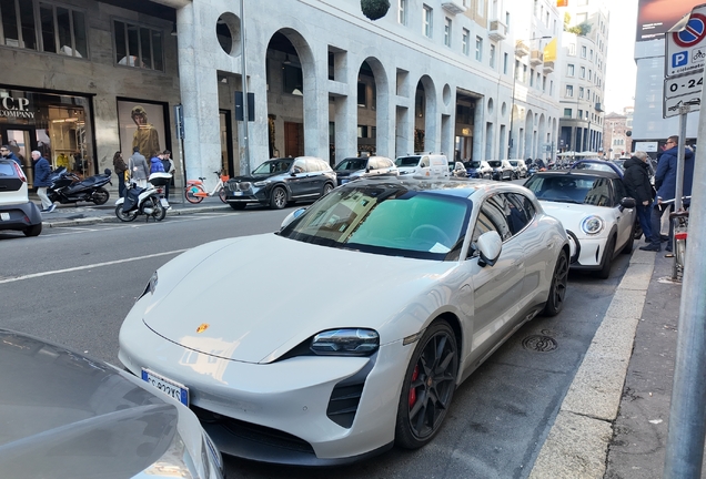 Porsche Taycan GTS Sport Turismo MkI