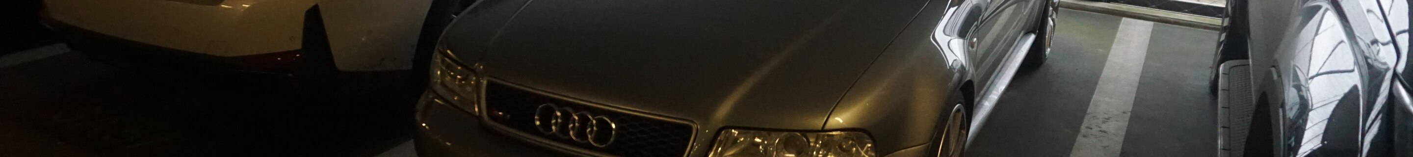 Audi RS4 Avant B5