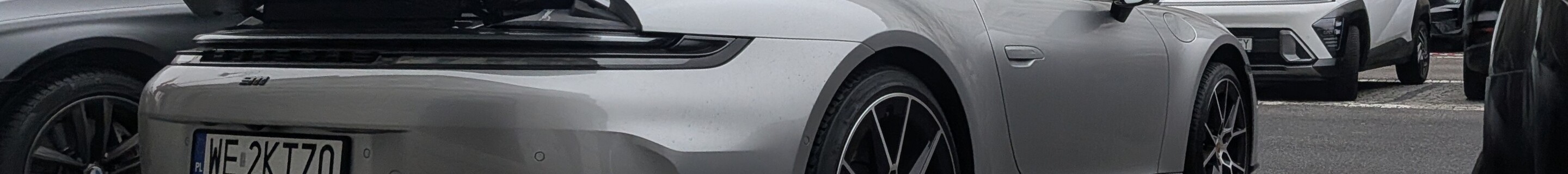 Porsche 992 Carrera 4 GTS MkII