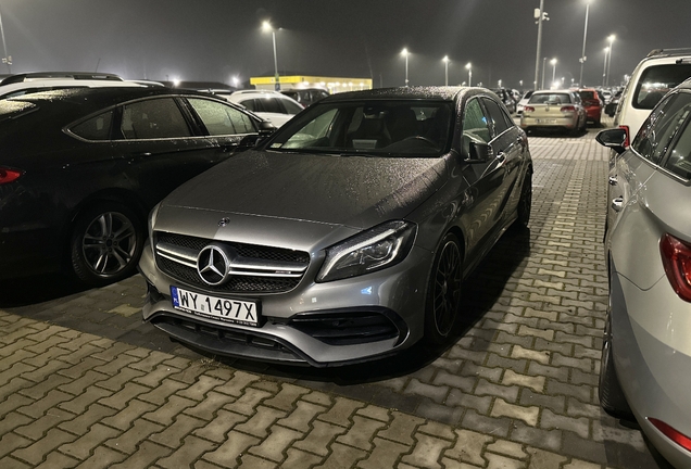 Mercedes-AMG A 45 W176 2015