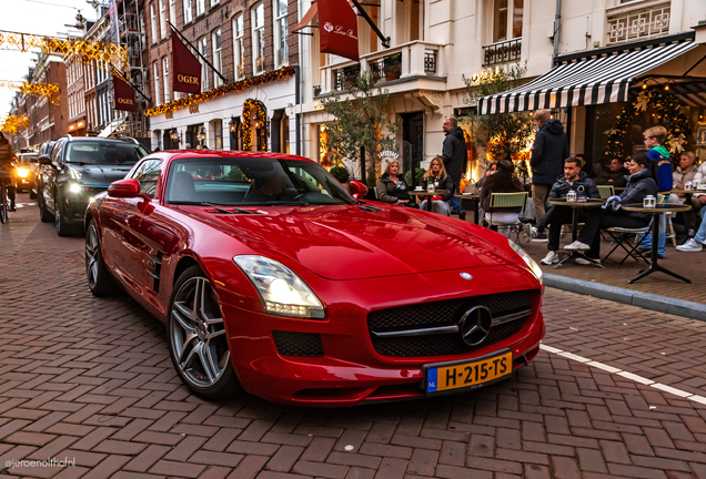 Mercedes-Benz SLS AMG