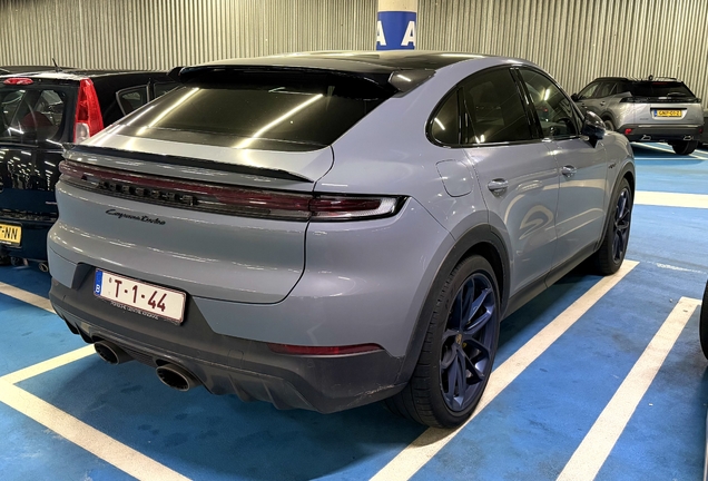 Porsche Cayenne Coupé Turbo E-Hybrid