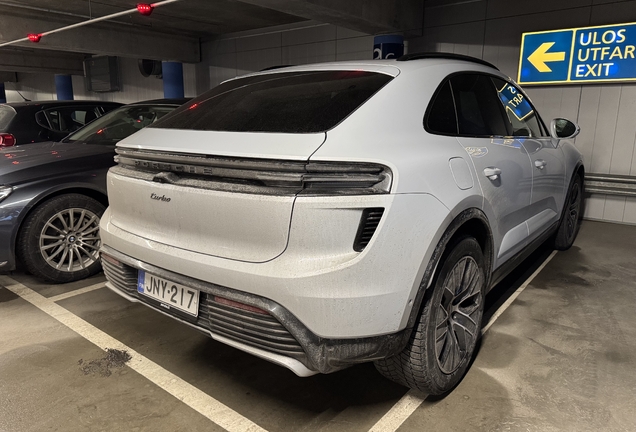 Porsche Macan EV Turbo