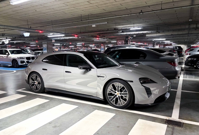 Porsche Taycan GTS Sport Turismo MkI
