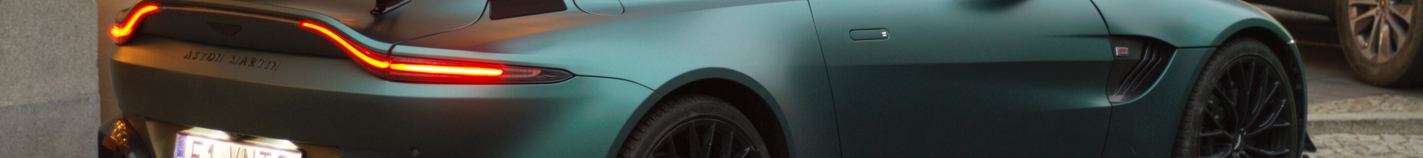 Aston Martin V8 Vantage Formula 1 Edition